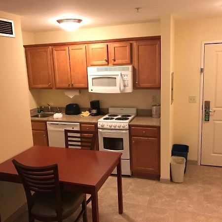 וויט ריבר ג'אנקשן White River Inn & Suites מראה חיצוני תמונה